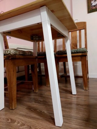 Mesa de comedor Ikea madera y blanca