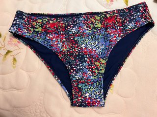 Tres Braguitas Bikini grandes, altas .