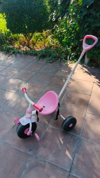 Triciclo para bebé rosa