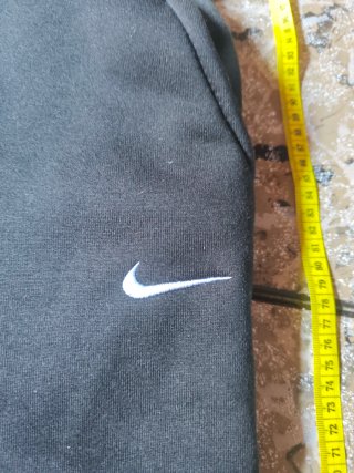 Pantalones Nike Negro, swoosh