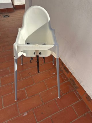 Trona IKEA en muy buen estado