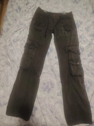 Pantalón cargo Desigual verde oliva