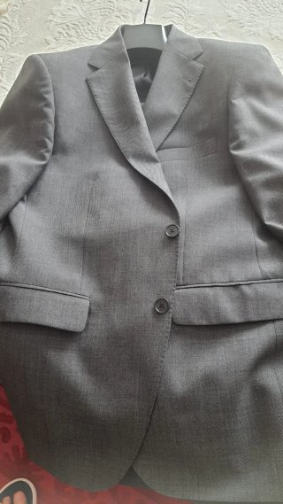 Traje de caballero gris
