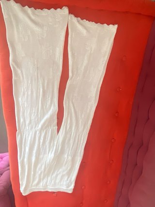 Pantalón Blanco Calado, acampanado.