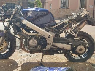 Llanta Delantera R17 Honda VFR 750 RC36-II