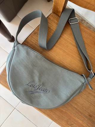 Bolso Lois Jeans bandolera gris