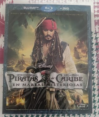 Piratas del Caribe: En Mareas Misteriosas Blu-ray