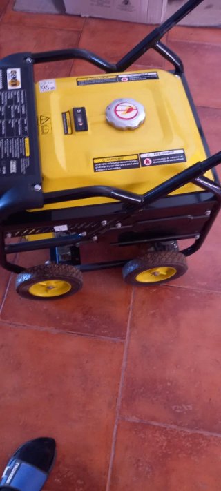 Generador Eléctrico Genyx GPRO3000R 3000W
