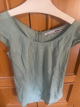 Blusa Stradivarius verde talla M