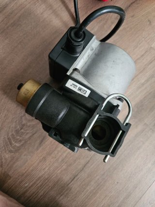 Bomba Grundfos UPR 15-50 A0 para Niagara Delta 30F
