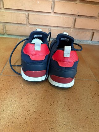 Zapatillas Lacoste Azul y Rojo