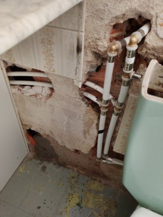Muy buenas ,agos servicios de manitas  !!