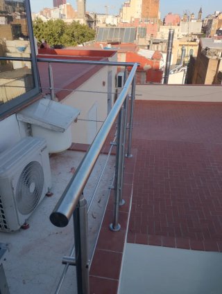 Muy buenas ,agos servicios de manitas  !!