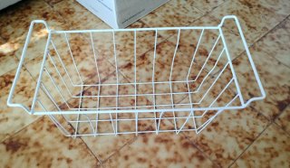 Cesta multiusos de metal blanca