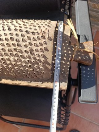 Rallador antiguo de madera