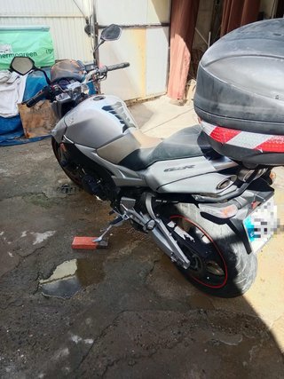 Suzuki GSR600 2007 – 33.360 km – 599cc – Naked