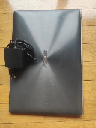 Portátil Asus Zenbook UX31E