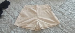 Lote de Ropa Nueva: Chaqueta, Pantalones y Falda