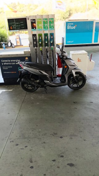SYM Symphony 125 Scooter