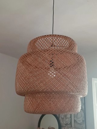 Lámpara de techo de mimbre