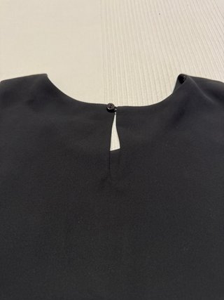 Blusa Zara volantes tirantes negra talla única