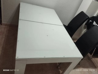Mesa de Comedor Extensible Blanca y sillas