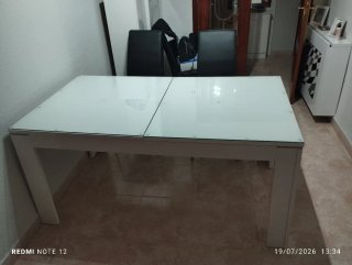 Mesa de Comedor Extensible Blanca y sillas