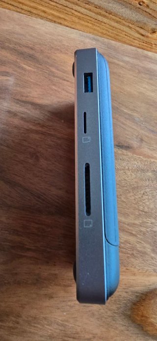 Hub USB-C 8 en 1 HyperDrive HD258B