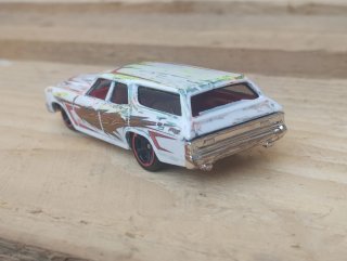 Hot Wheels Chevy Chevelle SS Wagon 1970 1/64