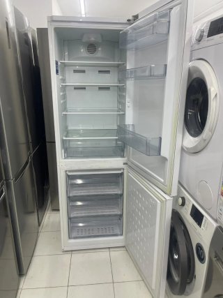 Nevera marca Beko con garantía Transporte