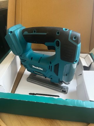 Caladora Makita Inalámbrica 18V