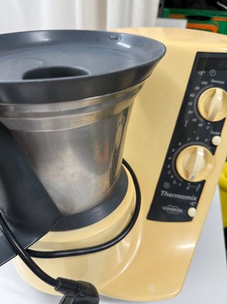 Thermomix TM21 con accesorios