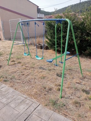 Columpio infantil para jardín