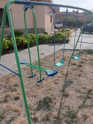 Columpio infantil para jardín