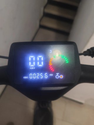 Patinete eléctrico seminuevo