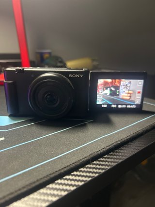 Sony ZV-1F Cámara 4K para Vlogs + SD SanDisk 128GB