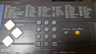 Teclado piano Yamaha PSR-E333