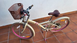 Bicicleta niña BTWIN rosa y crema de 24