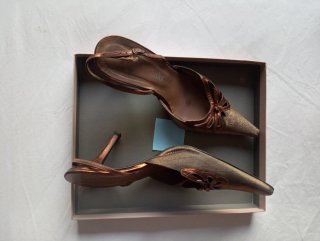 Zapatos de tacón de fiesta
