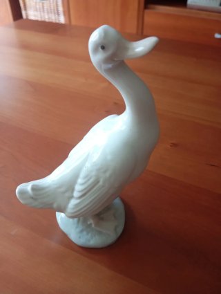 Figura Pato Nao Cerámica Blanca