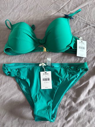 Bikini El Corte Inglés Verde talla 44 y 100