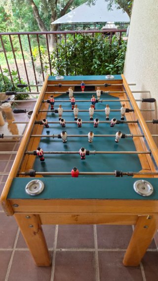 Futbolín Clásico de Madera