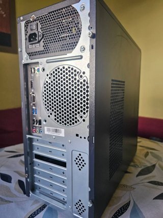 PC Sobremesa Torre Negra