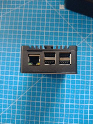 Raspberry Pi 3 + Cargador