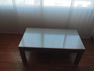 Mueble de comedor, mesas y sillas