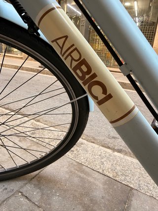 Bicicleta Eléctrica AIRBICI Azul Cielo