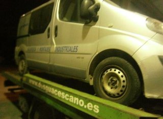 44597 8200701356 faro derecho nissan primastar dci