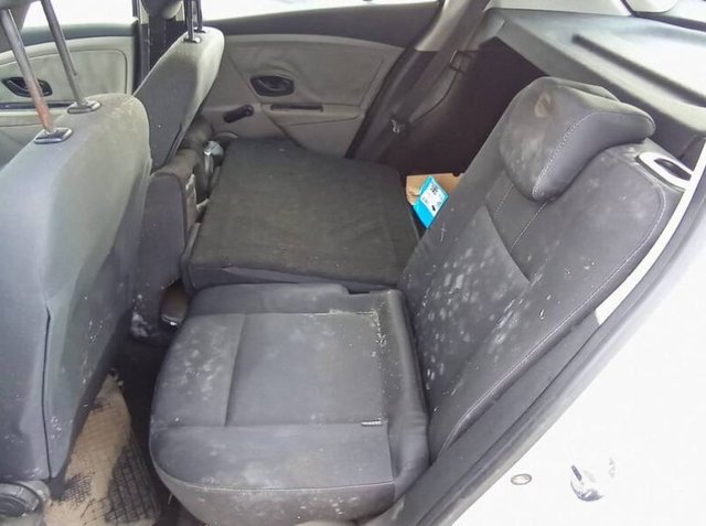 Renault 140398 puerta delantera 801009742r megane
