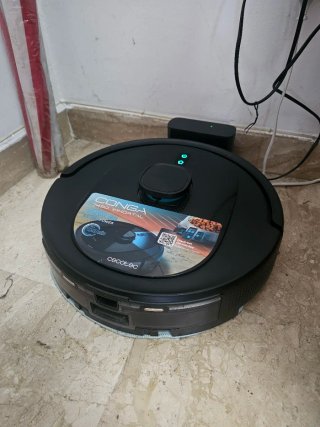Robot aspirador Cecotec Conga 7490 tiene poco uso