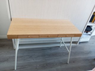 Mesa escritorio IKEA LILLÅSEN